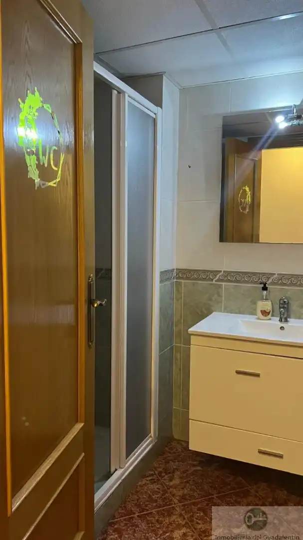 Baño de Apartamento en venta en Lorca con Aire acondicionado, Terraza y Trastero