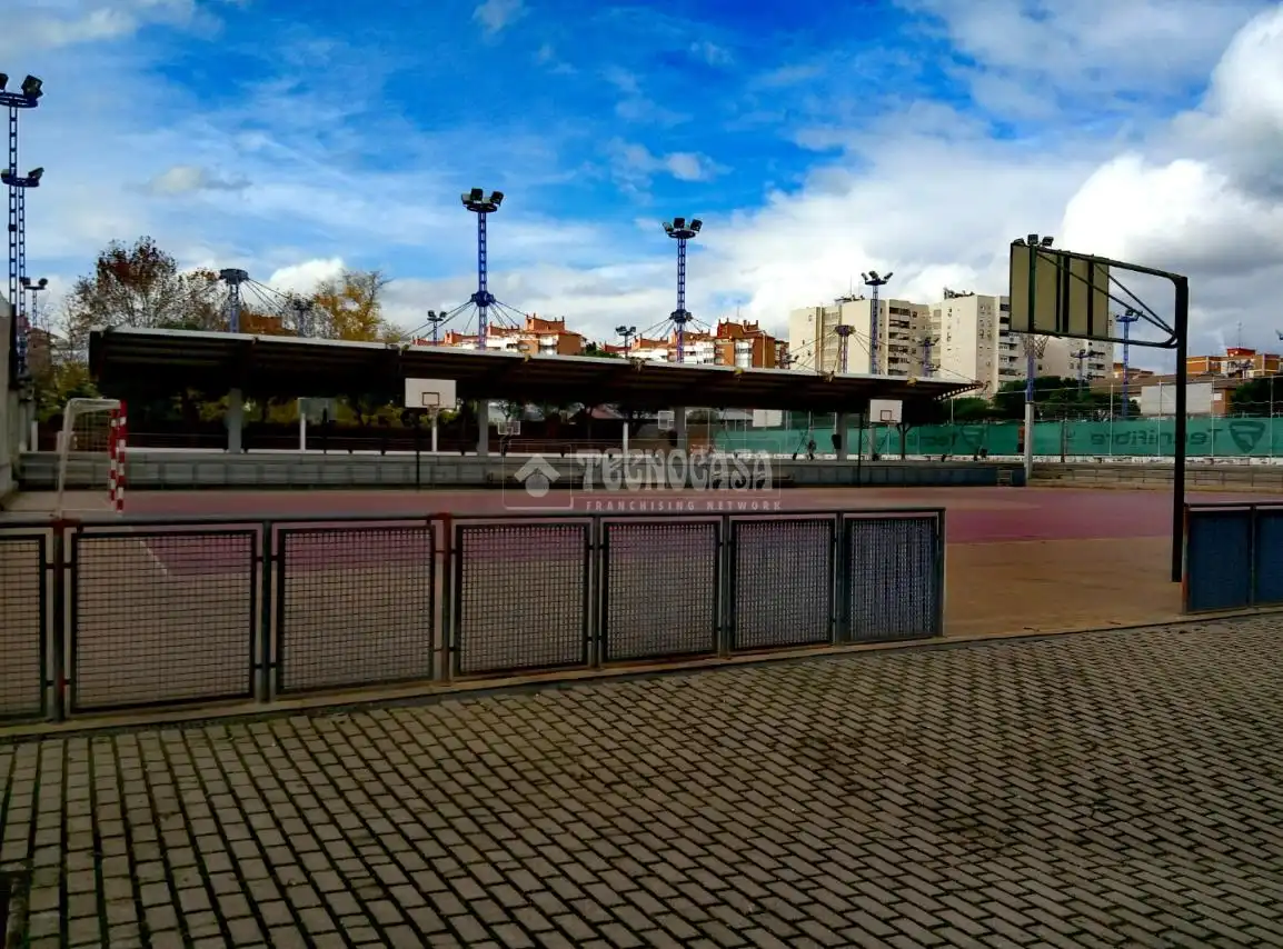 Vista exterior de Piso en venta en Móstoles con Calefacción y Terraza