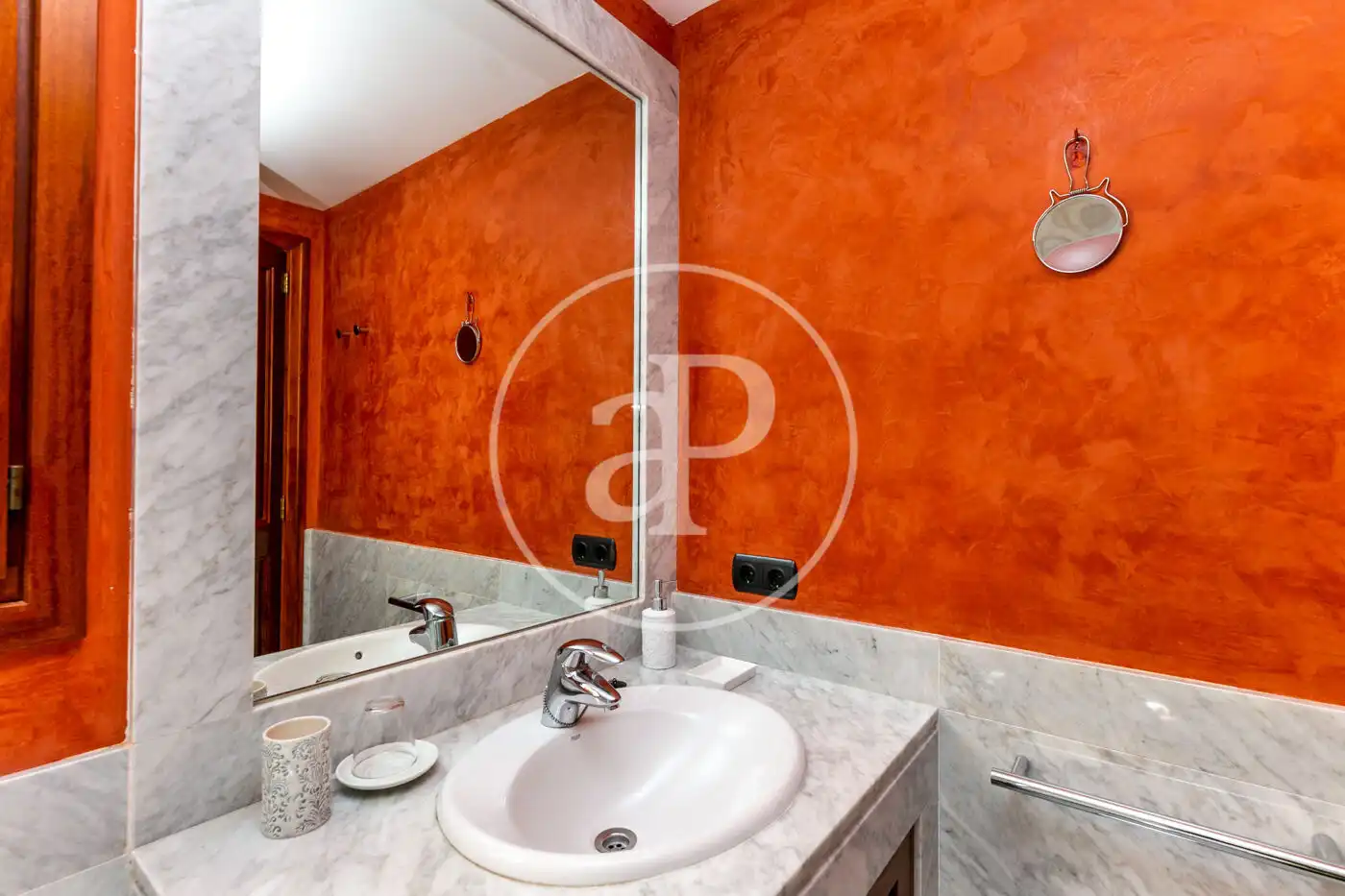 Bathroom of Houses for rent in Bunyola  with Air Conditioner, Heating and Private garden