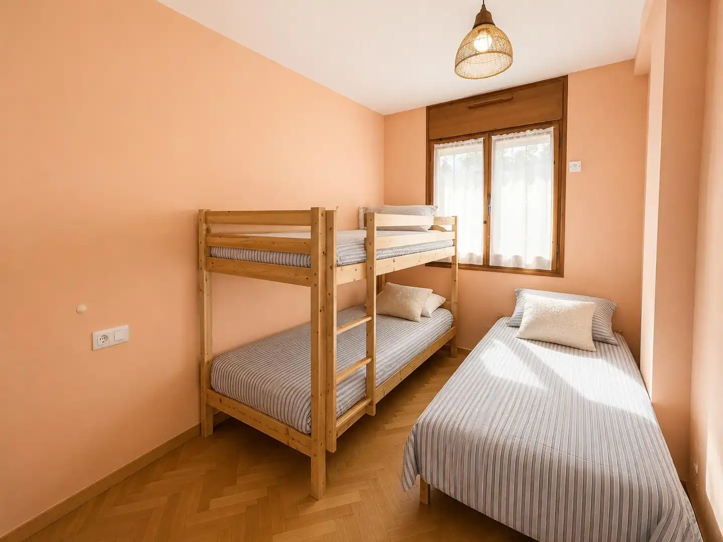 Habitación de Piso en venta en Empuriabrava con Aire acondicionado, Amueblado y Balcón
