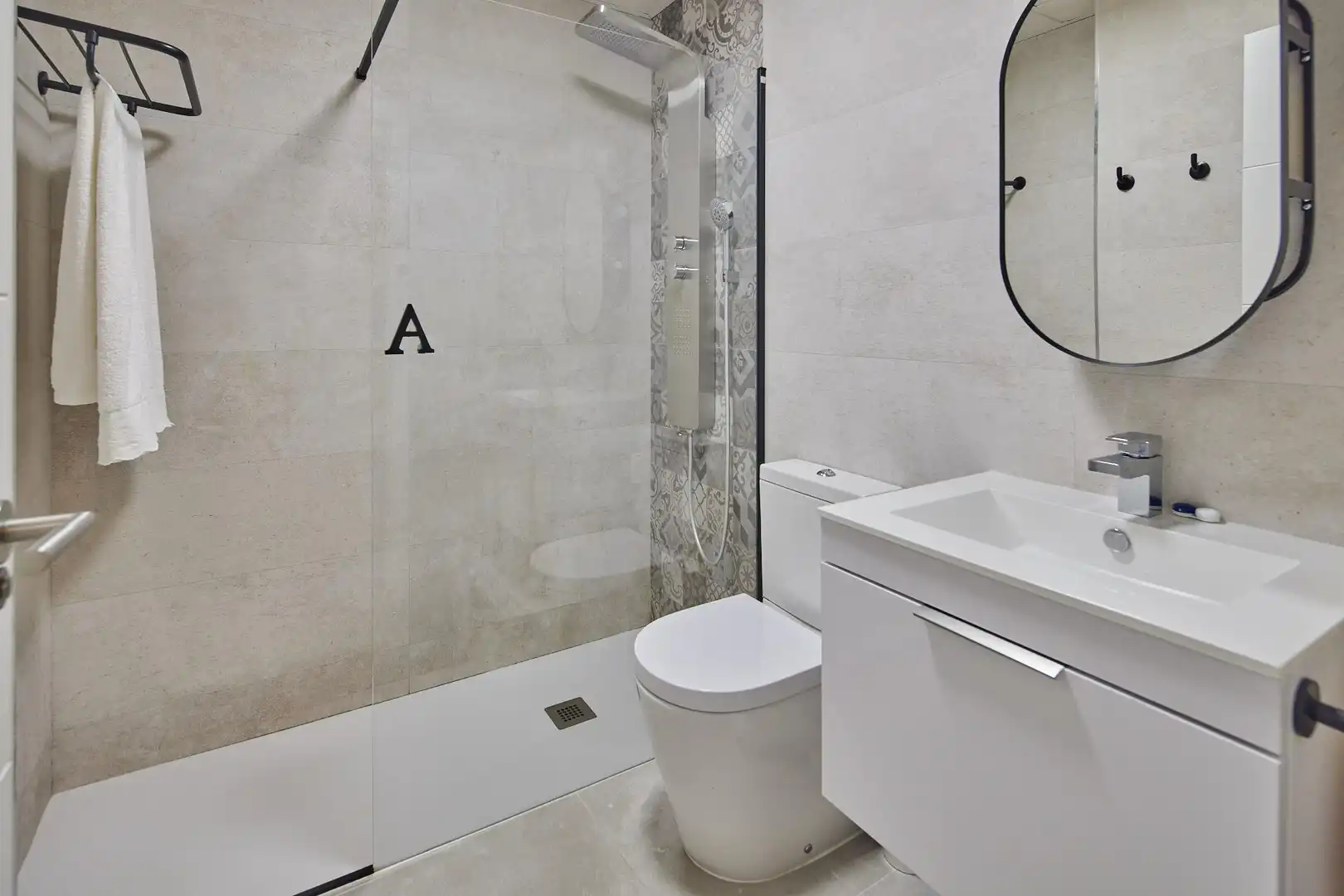Bathroom of Flat for sale in Cádiz  with Terrace