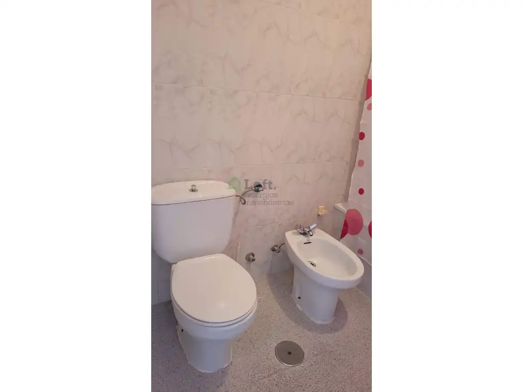 Badezimmer von Gebäude zum Verkauf in Badajoz