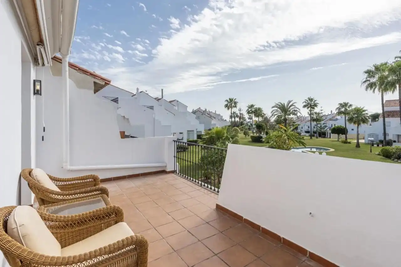 Casa a schiera con terrazza in vendita a Estepona Pueblo, imagen 6