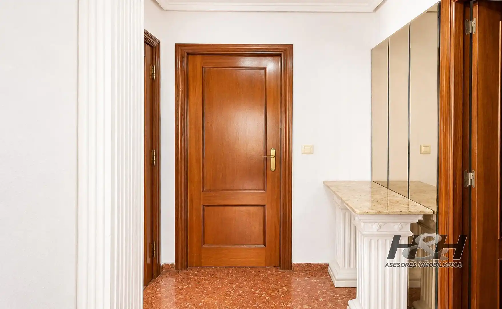 Flat for sale in Burjassot  with Air Conditioner, Heating and Balcony