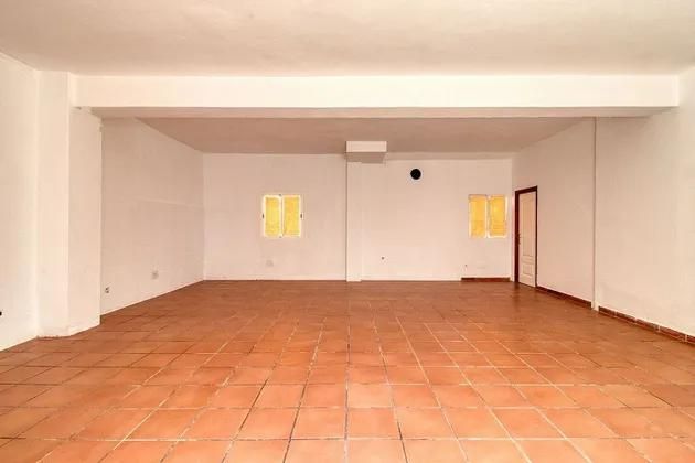 Premises to rent in Manilva