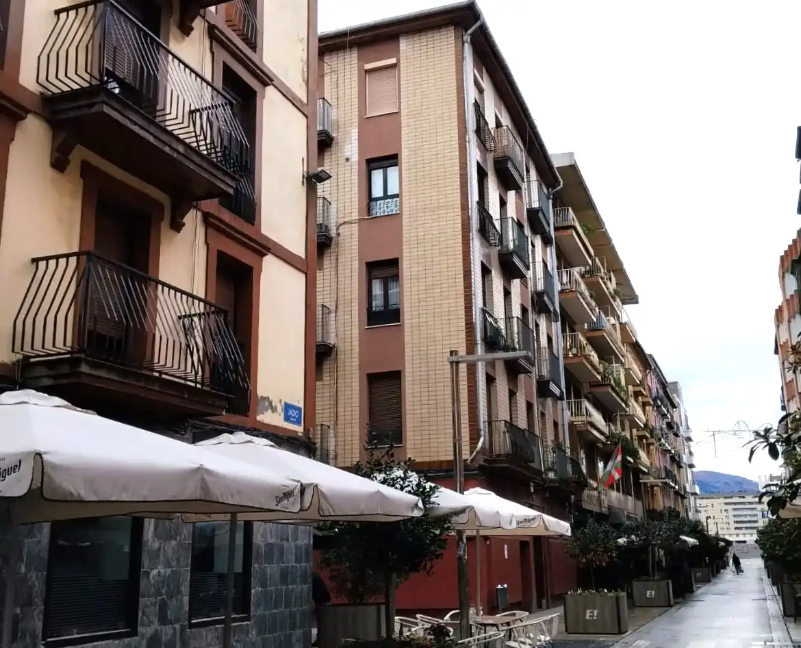 Vista exterior de Piso en venta en Barakaldo 