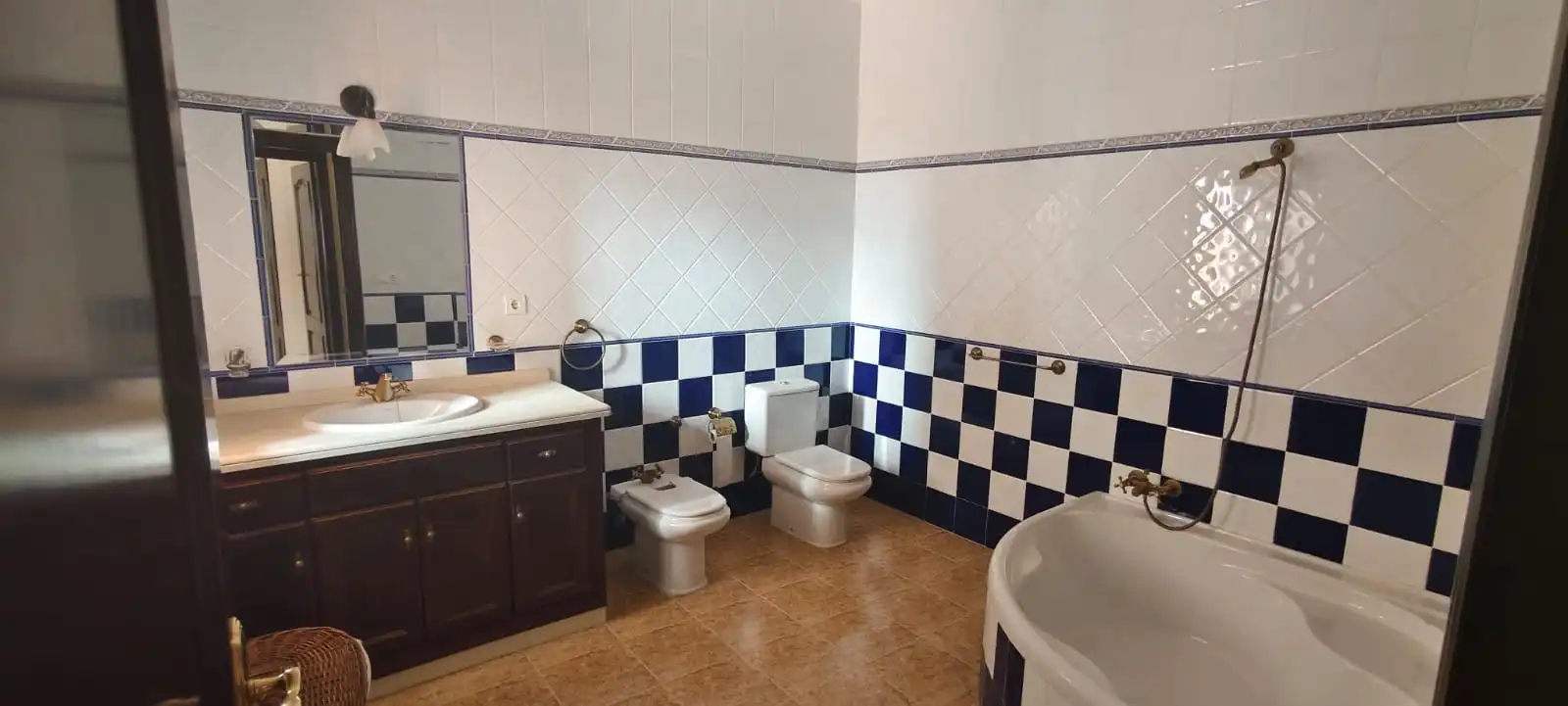 Bany de Casa adosada en venda en Cañada Rosal, Sevilla