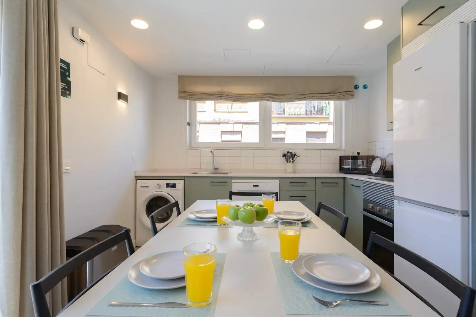 Küche von Wohnung zur Miete in Madrid mit Klimaanlage und Möbliert
