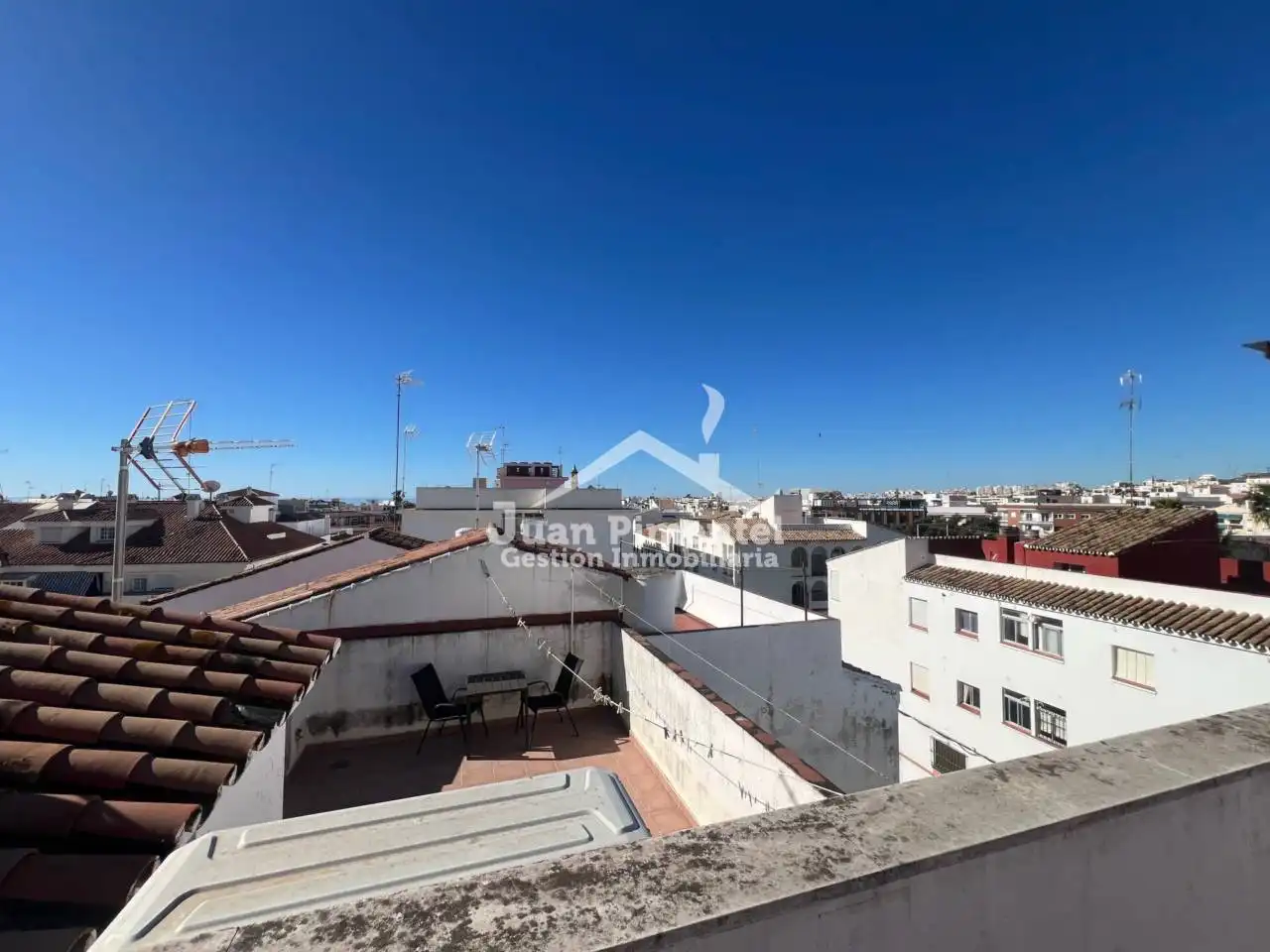 Vista exterior de Casa o chalet en venta en Estepona con Terraza