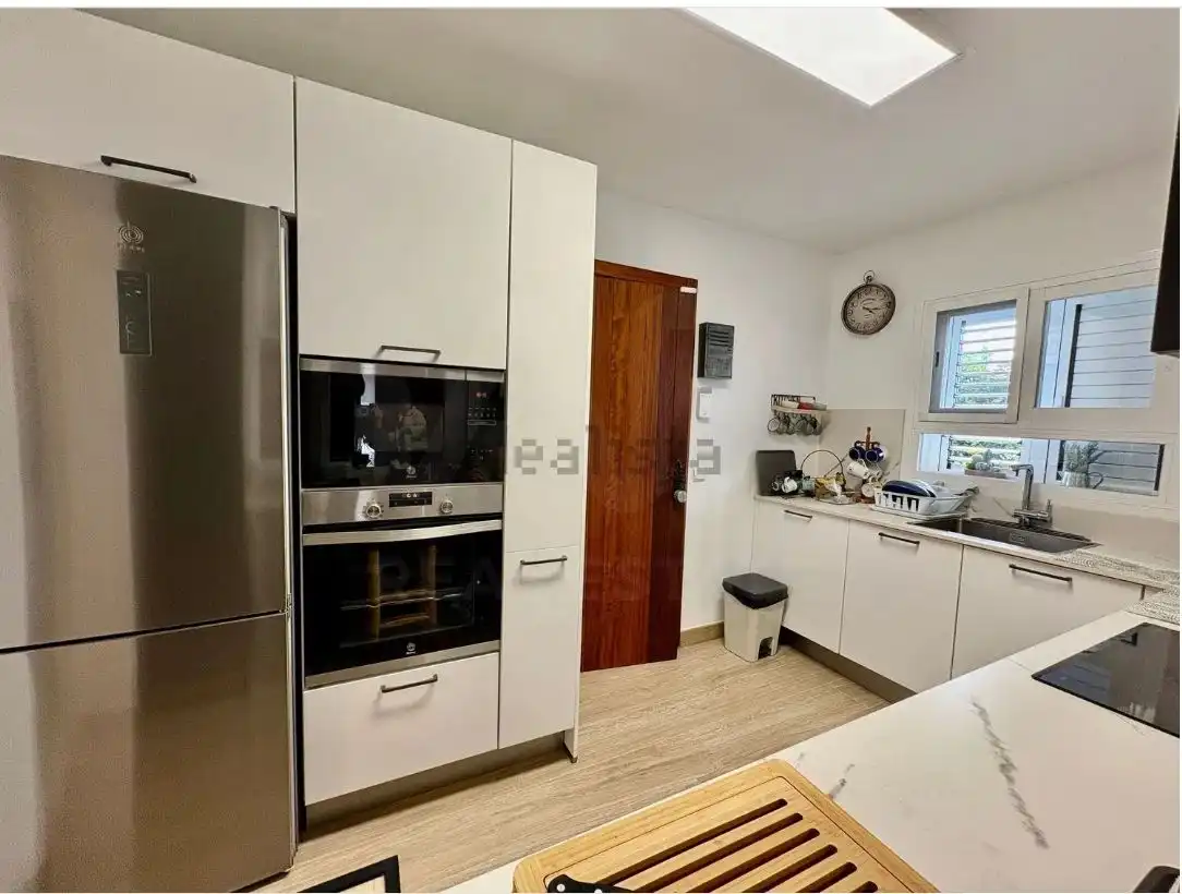 Cocina de Casa o chalet en venta en Santa Eulària des Riu con Aire acondicionado, Calefacción y Piscina