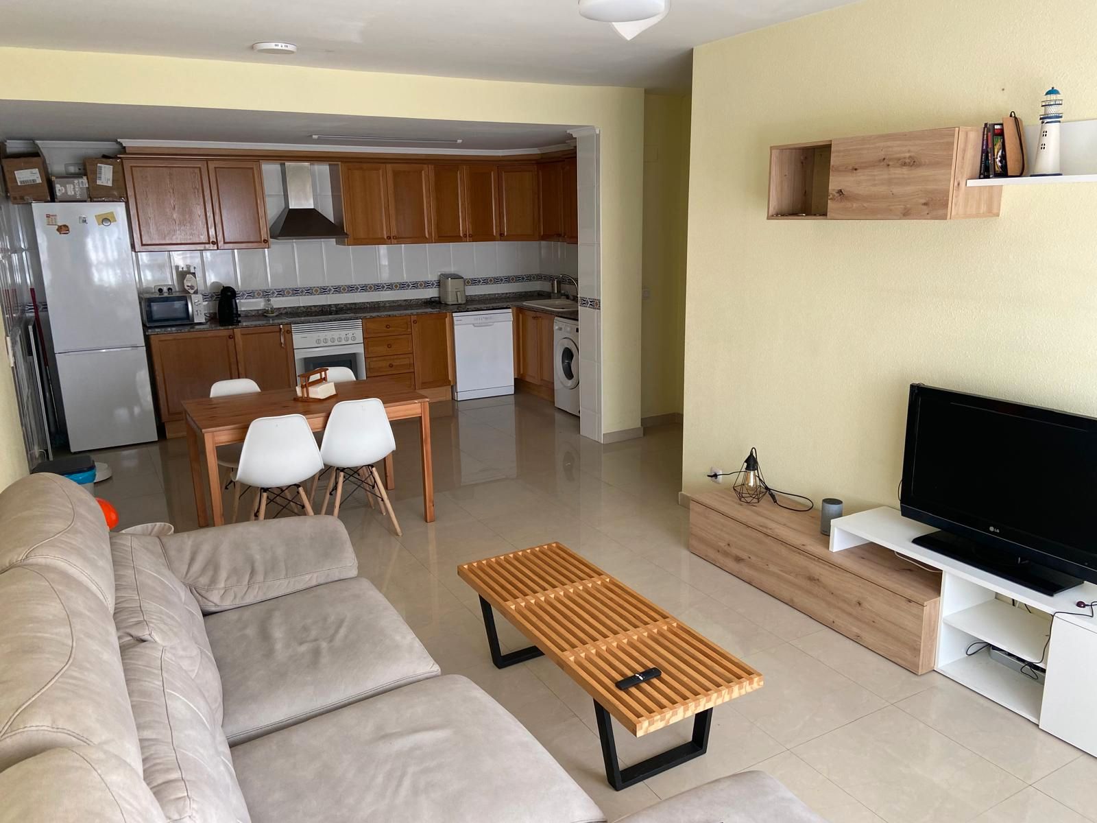 Piso de alquiler en Avinguda Sant Cristòfol, 14