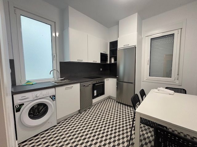 Kitchen of Flat to rent in Ferrol  with Heating, Parquet flooring and Furnished
