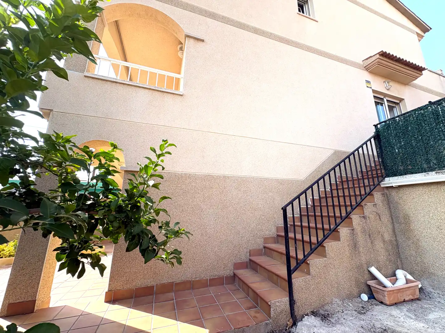 Casa adosada en venta en La Pobla de Montornès   con Calefacción, Jardín privado y Terraza