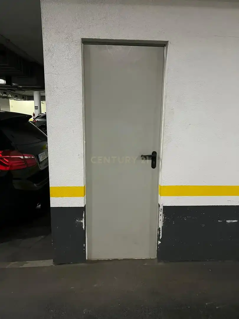 Garaje en venta en Carrer de Jacint Verdaguer, 2, Sant Joan Despí, Sp, 2, Eixample