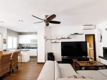 Casa a schiera con balcone in vendita a Nord