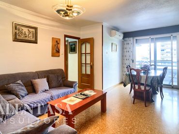 Apartamento con balcón en venta en Carrer d'Ángel Villena