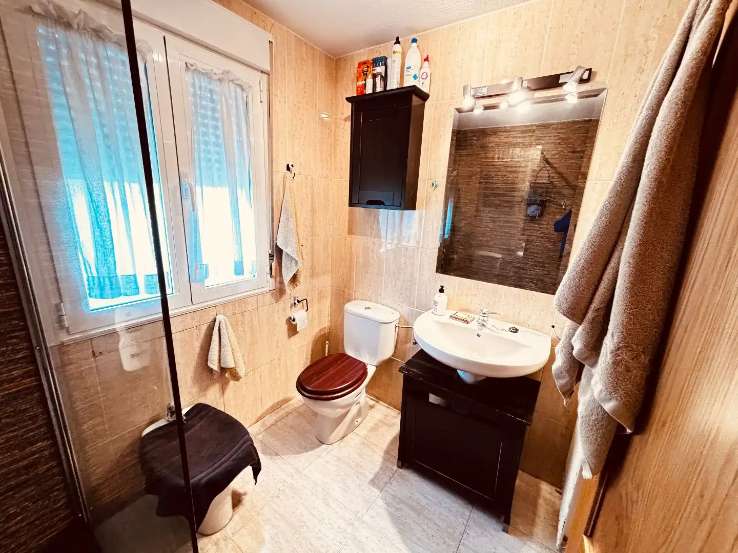 Bathroom of Houses for sale in Alpedrete, Madrid