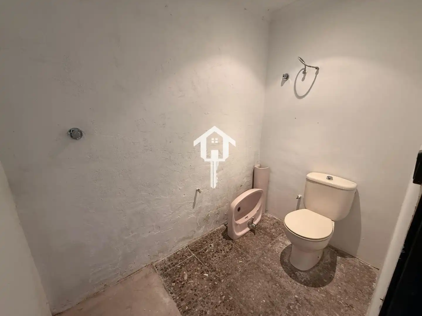 Local comercial en venta en Calle FCO CARRATALA CERNUDA, imagen 26