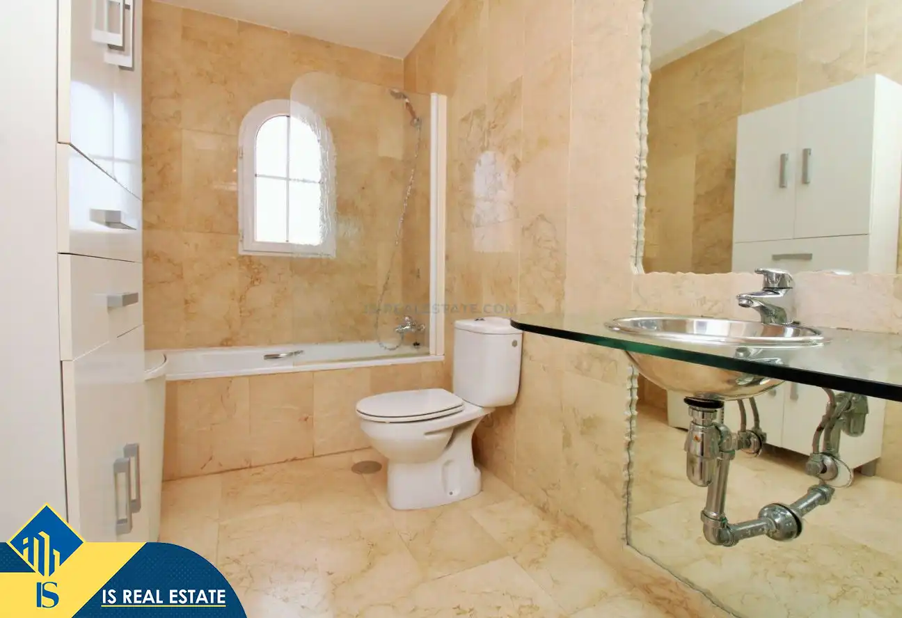Bathroom of Detached homes for sale in Orihuela  with Air Conditioner, Heating and Private garden