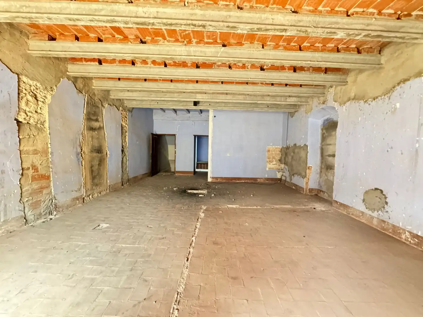 Houses for sale in Lladó  with Terrace