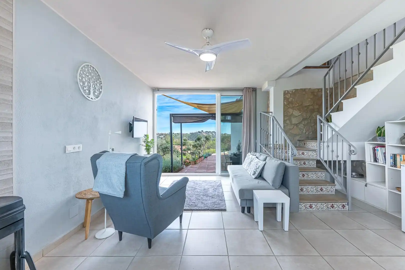 Sala d'estar de Casa o xalet en venda en Mijas amb Aire condicionat, Calefacció i Jardí privat