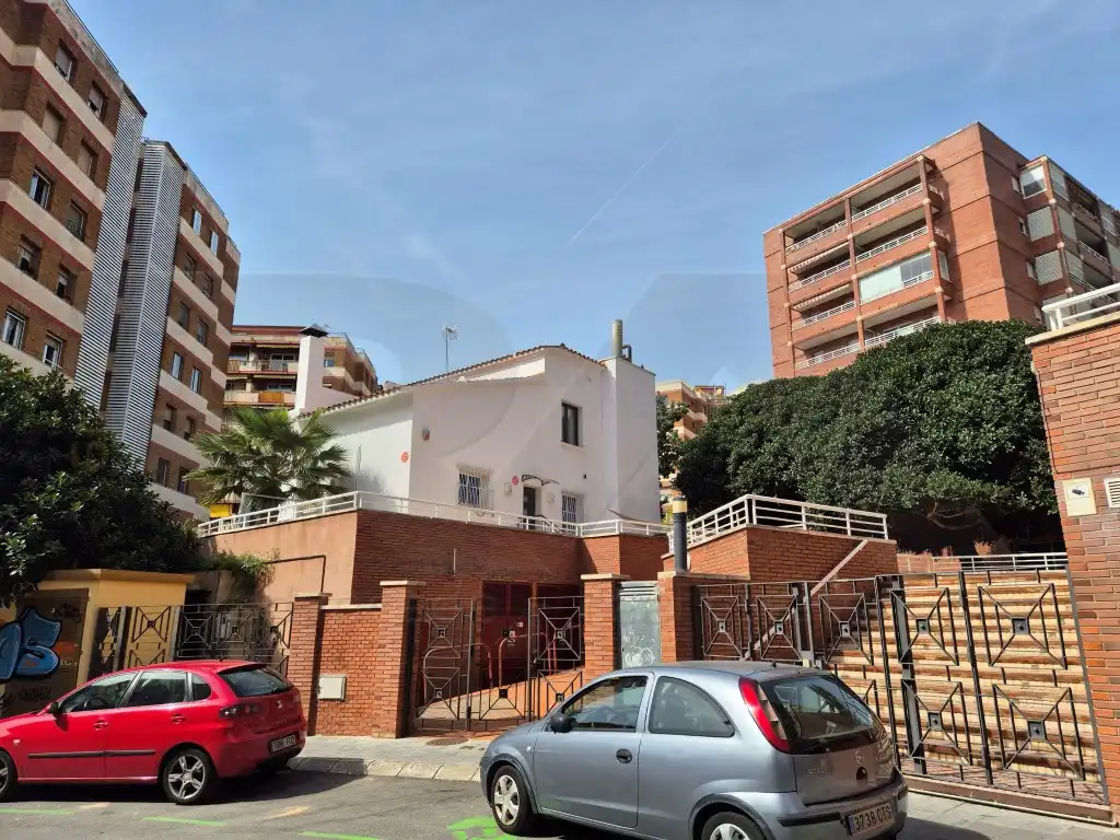 Vista exterior de Casa o xalet en venda en Tarragona amb Aire condicionat, Forn i Rentadora