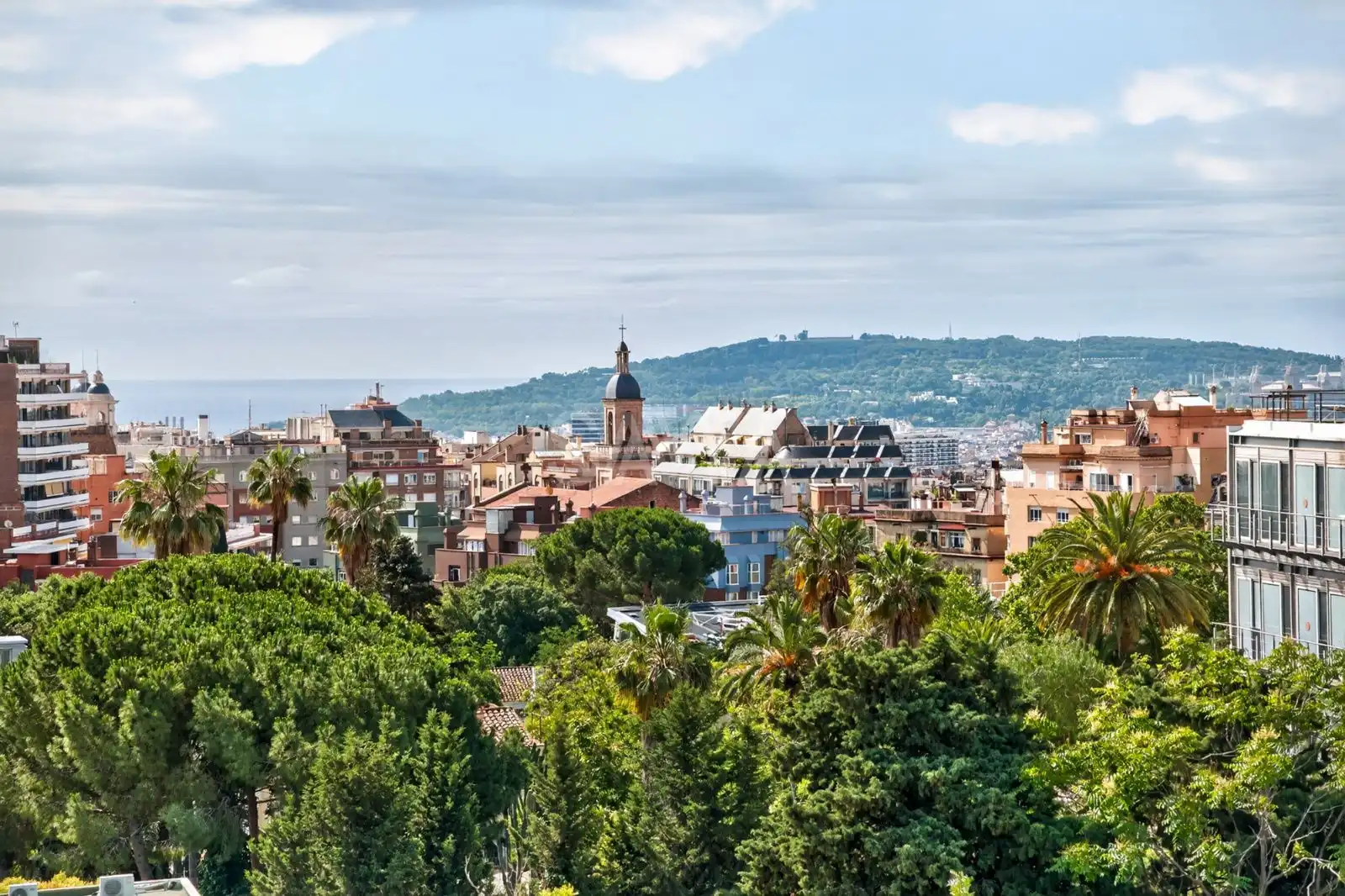Vista exterior de Casa o chalet en venta en Barcelona con Aire acondicionado, Terraza y Trastero