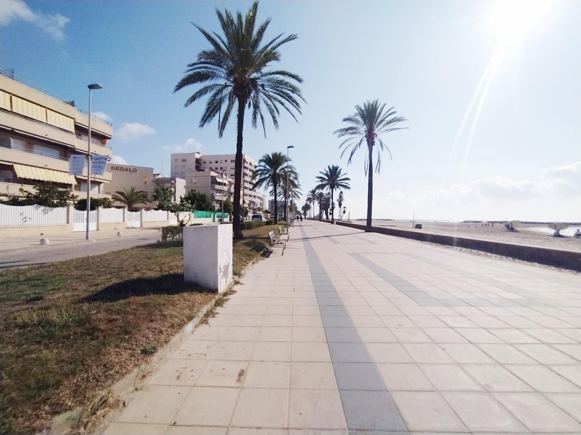 Exterior view of Planta baja for sale in Cunit  with Air Conditioner, Private garden and Terrace