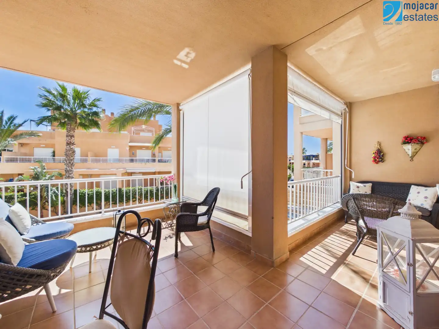 Apartment with pool for sale in Avenida del Mar 27, imagen 2