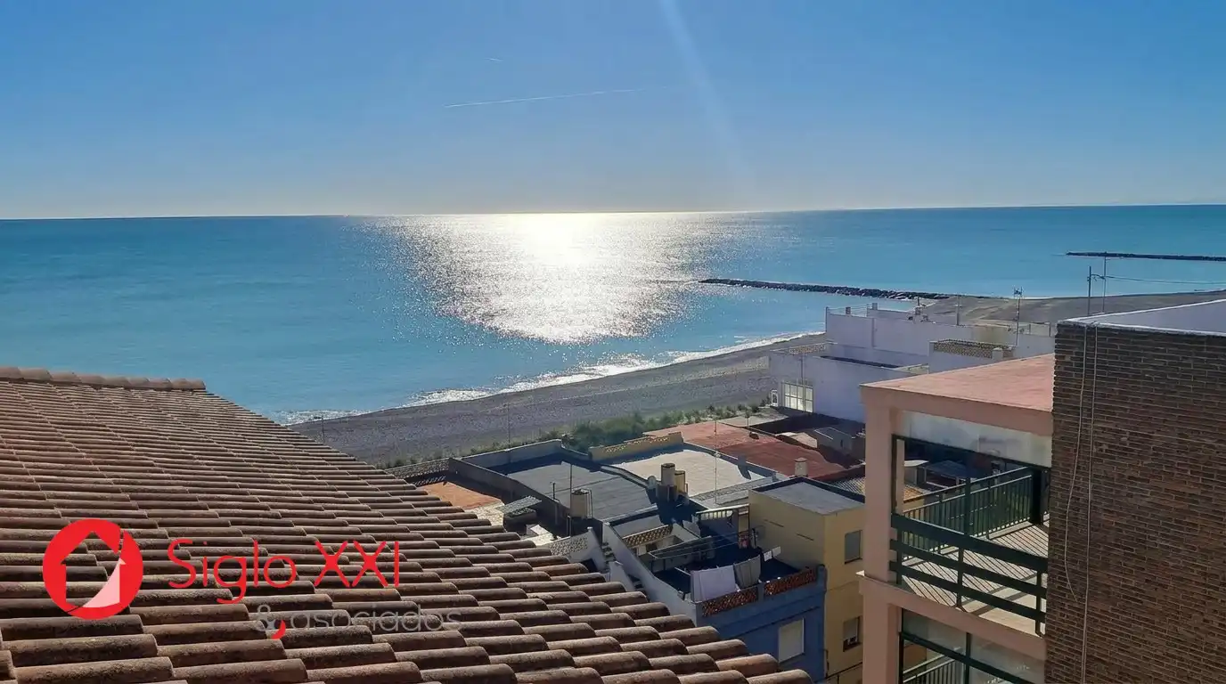 Vista exterior de Piso en venta en Nules con Aire acondicionado, Terraza y Amueblado