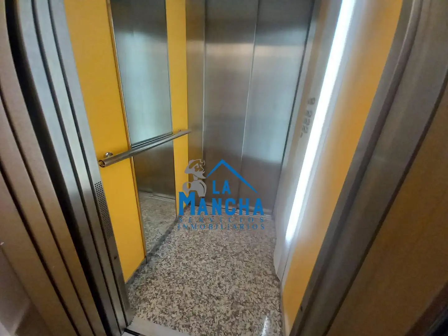 Apartamento en venta en Albacete con Aire acondicionado, Calefacción y Trastero