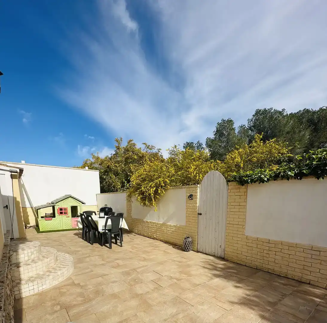 Jardí de Casa o xalet en venda en Pilar de la Horadada amb Aire condicionat, Piscina i Balcó
