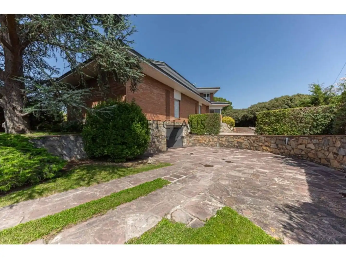 Vista exterior de Casa o xalet en venda en Montornès del Vallès amb Aire condicionat, Calefacció i Jardí privat