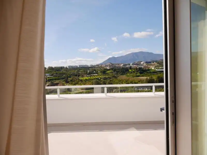 Jardín de Apartamento de alquiler en Estepona con Aire acondicionado, Terraza y Piscina