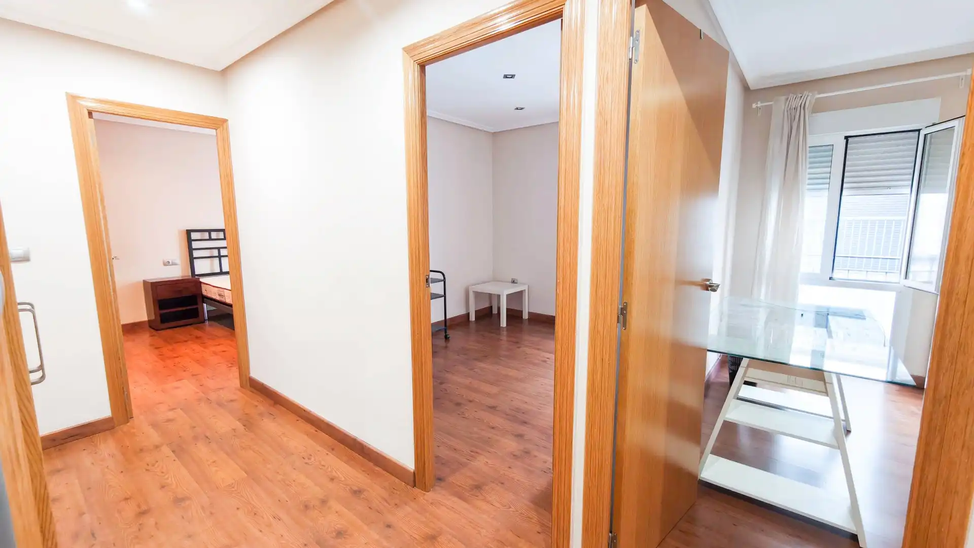Piso de alquiler en Elche / Elx con Aire acondicionado, Trastero y Amueblado