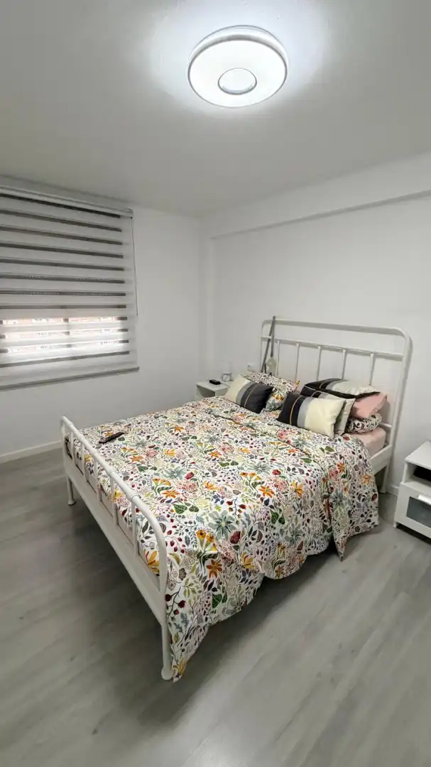 Bedroom of Flat for sale in Badalona  with Air Conditioner, Heating and Oven