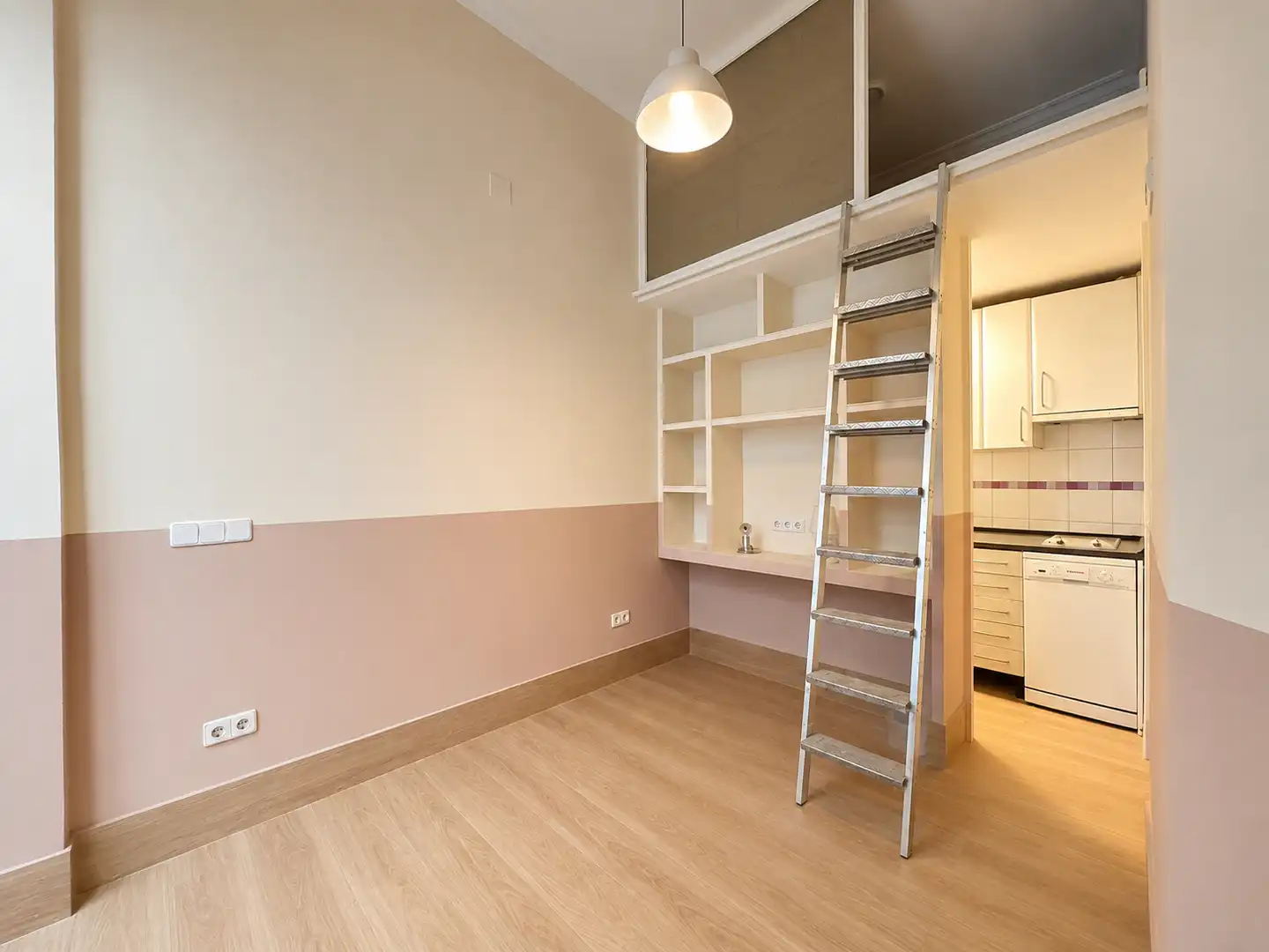 Habitación de Piso en venta en Madrid con Calefacción