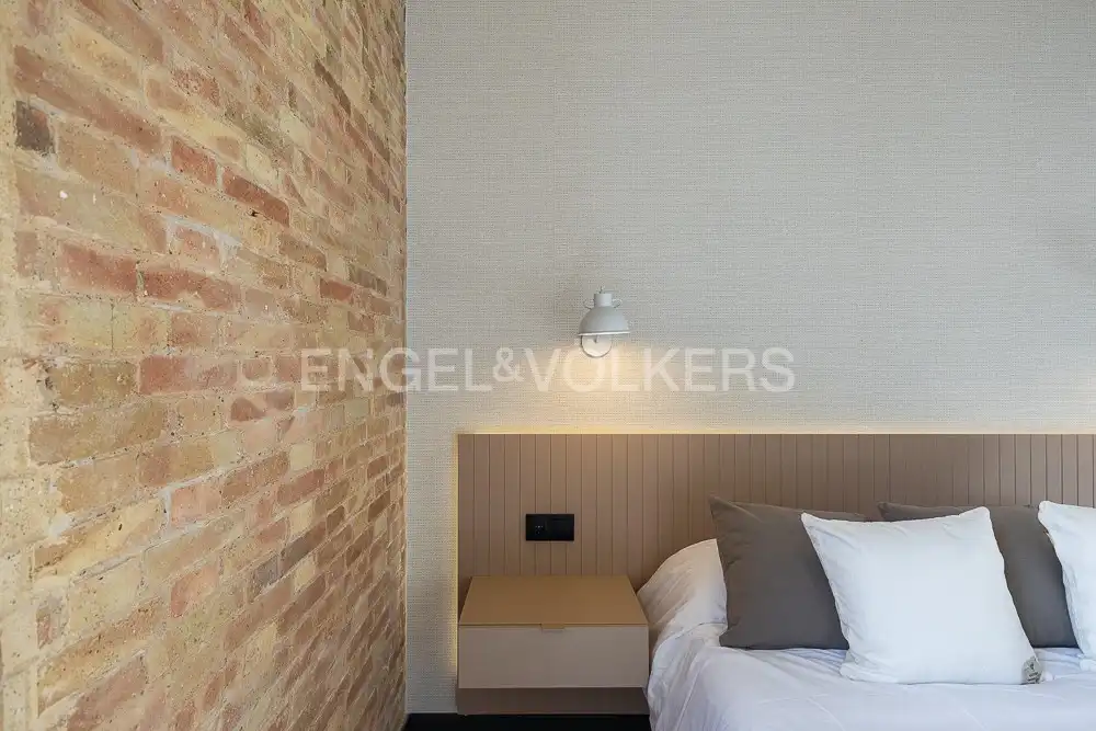 Bedroom of Flat for rent in Valencia  with Air Conditioner, Heating and Terrace