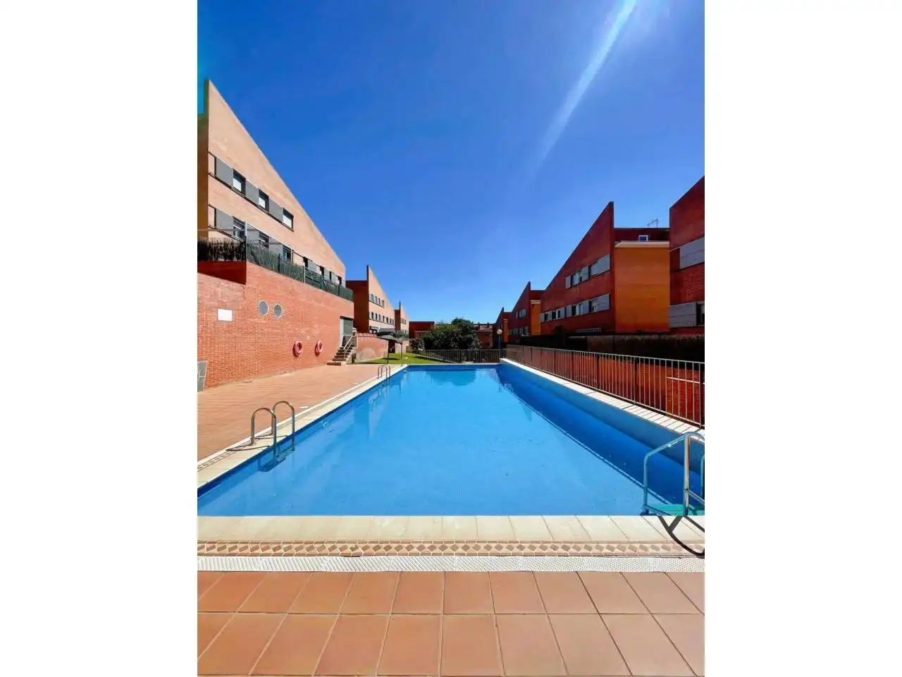 Swimming pool of Attic for sale in Cerdanyola del Vallès  with Air Conditioner, Heating and Parquet flooring