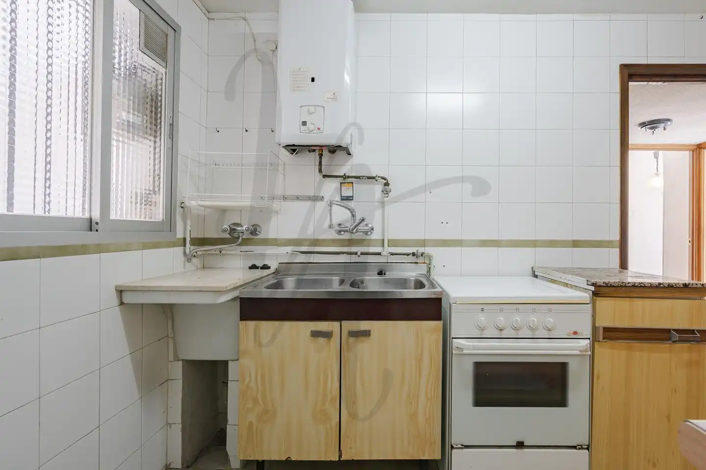 Cocina de Planta baja en venta en Madrid con Calefacción