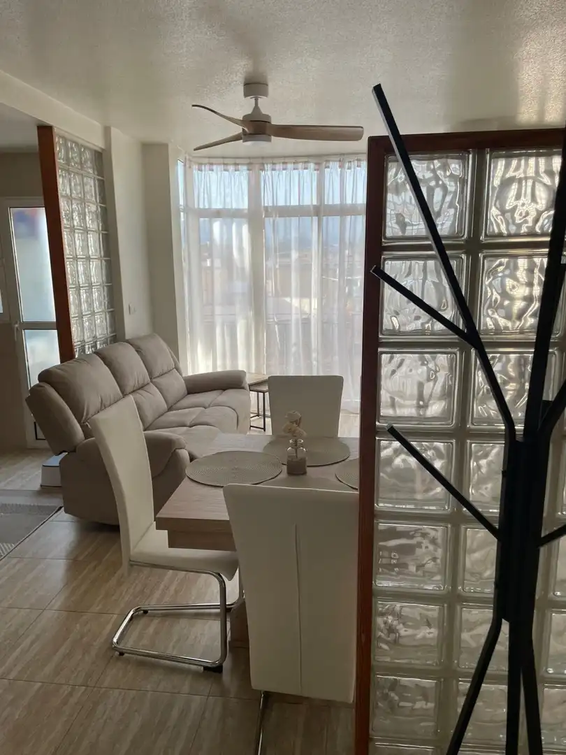 Wohnzimmer von Wohnung zur Miete in Águilas mit Möbliert und Balkon
