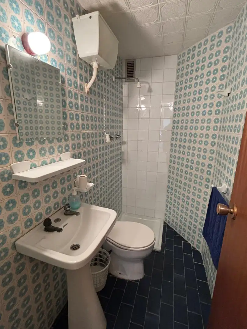 Bany de Apartament en venda en Torrevieja amb Terrassa i Moblat