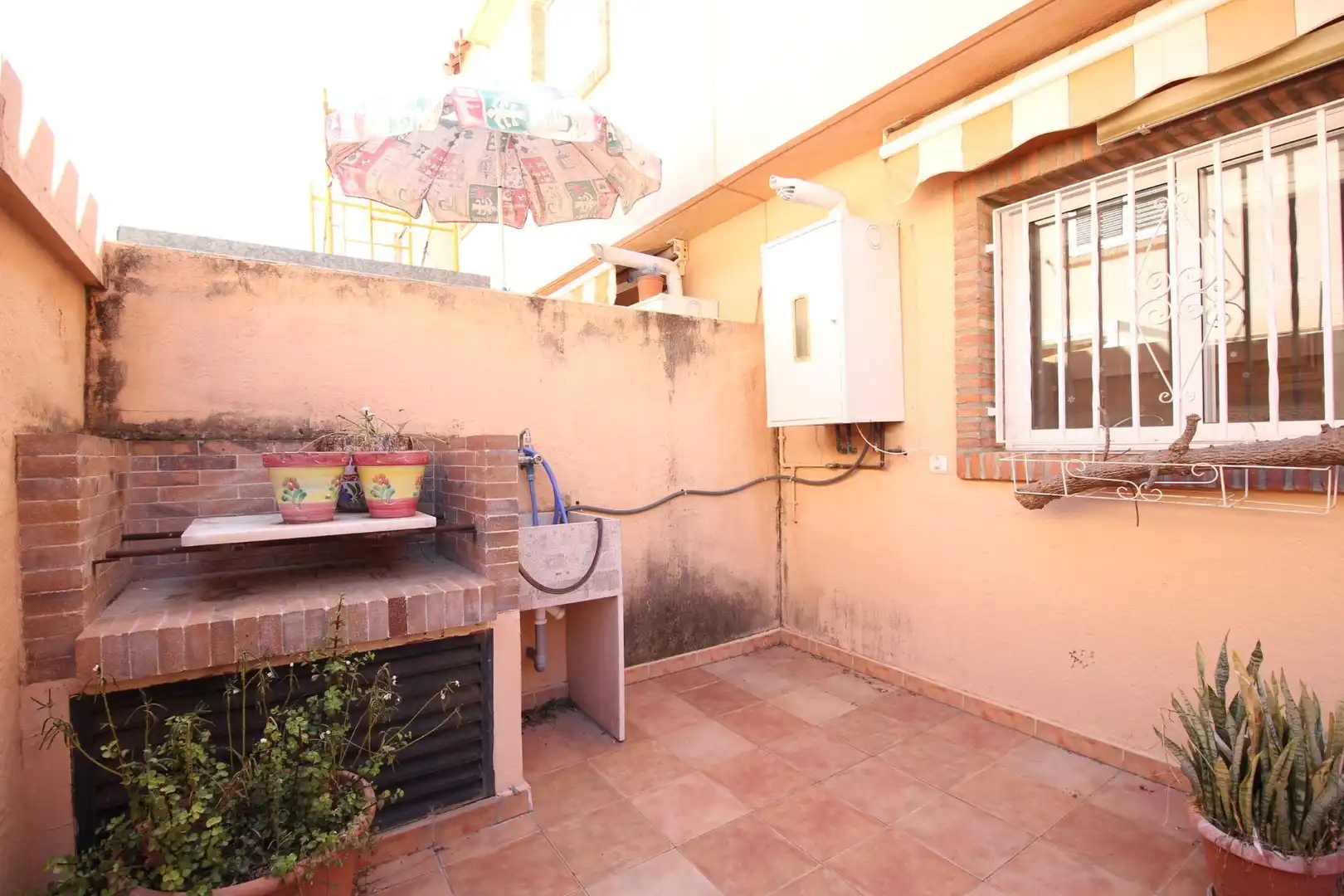 Terrassa de Casa adosada en venda en Sagunto / Sagunt amb Aire condicionat, Calefacció i Terrassa