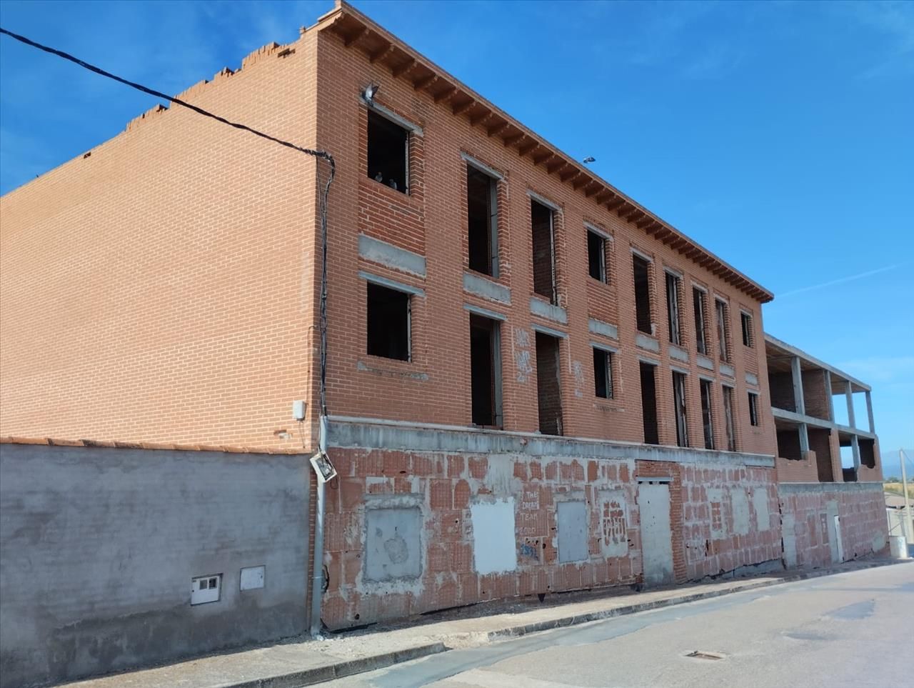 Exterior view of Building for sale in Hormigos