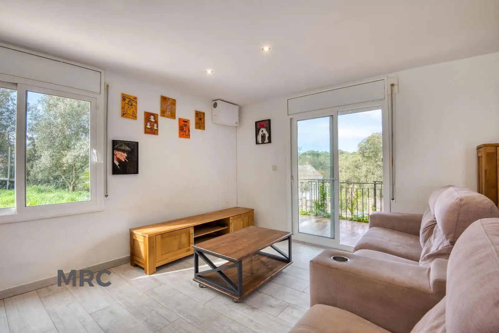 Sala d'estar de Casa o xalet en venda en Llagostera amb Aire condicionat, Terrassa i Alarma