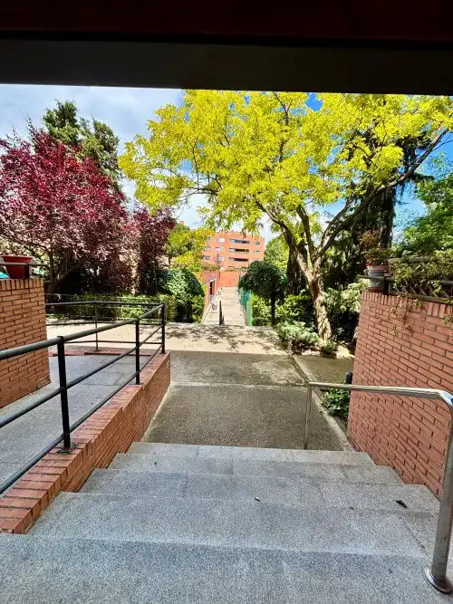 Vista exterior de Piso de alquiler en Madrid con Aire acondicionado, Calefacción y Parquet