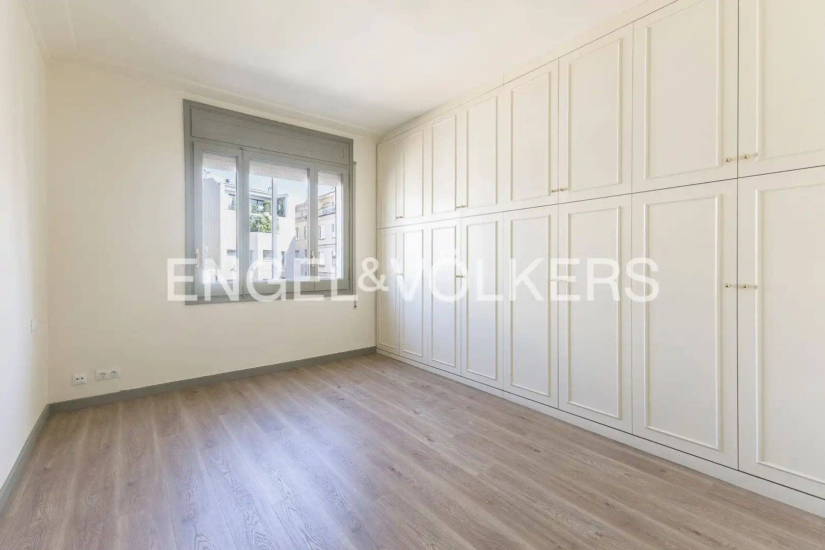 Schlafzimmer von Wohnung zum Verkauf in Barcelona mit Klimaanlage, Heizung und Parkett