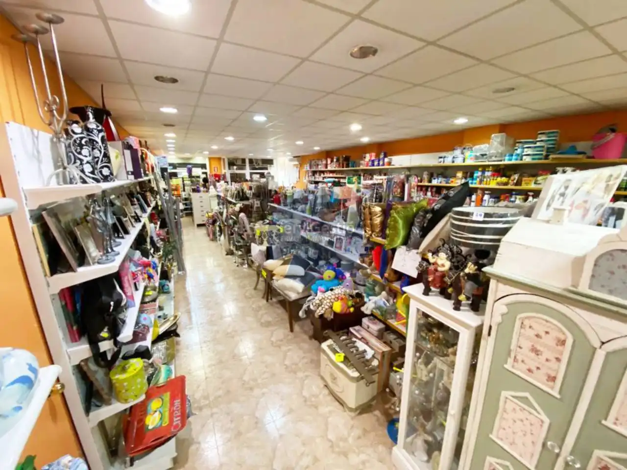 Business premises for sale in Calle Verge de Montserrat, imagen 3