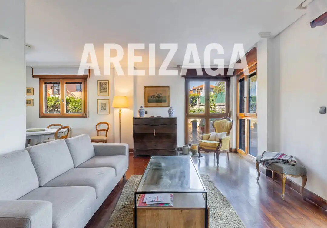 Living room of Flat for sale in Donostia - San Sebastián   with Heating, Private garden and Terrace