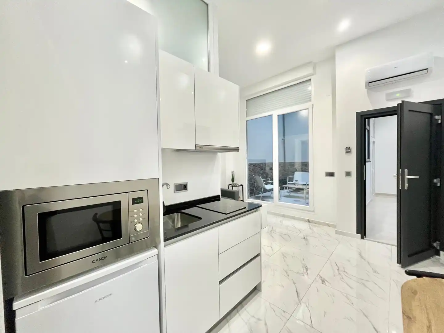 Cocina de Planta baja de alquiler en Torrevieja con Aire acondicionado, Calefacción y Terraza